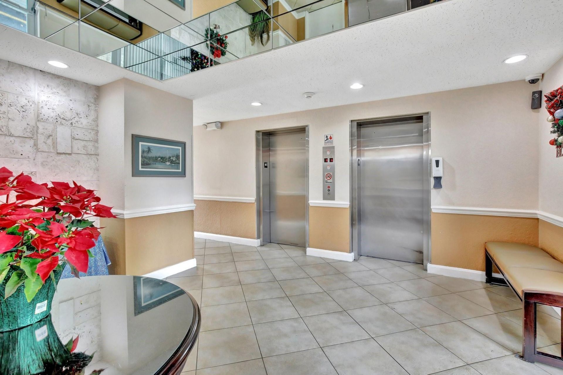 2555 NE 11th St, Unit PH09, Fort Lauderdale, FL 33304 Photo