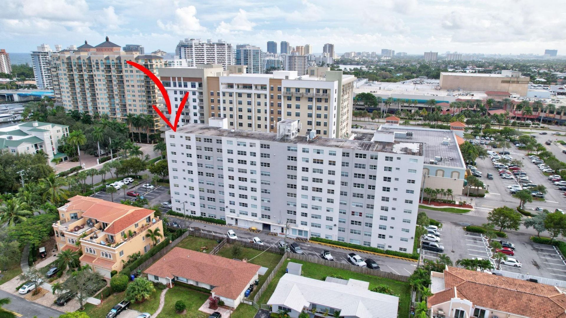 2555 NE 11th St, Unit PH09, Fort Lauderdale, FL 33304 Photo