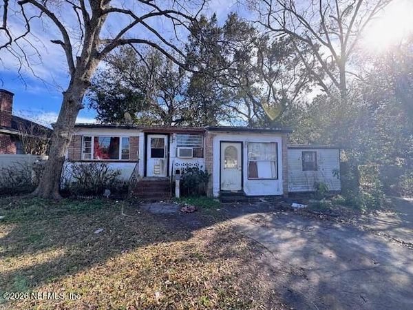 5116 COLONIAL Avenue, Jacksonville, FL 32210