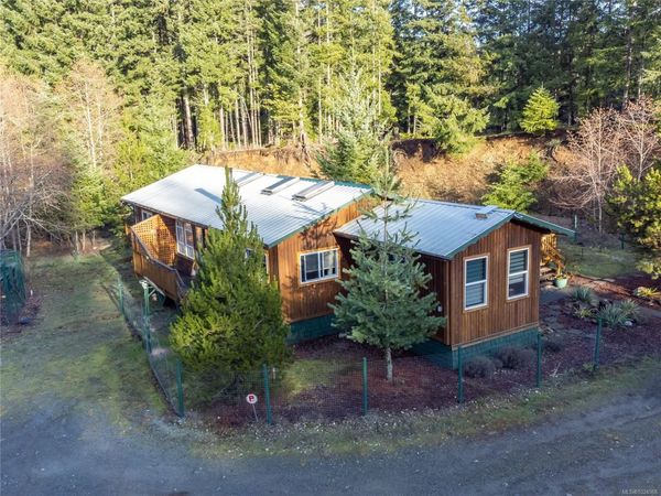 360 Cape Mudge Rd, Quadra Island, BC V0P 1H0