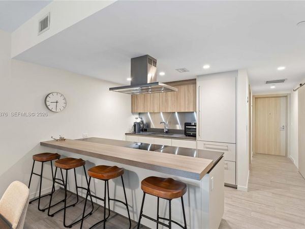 1000 Brickell Plz, Unit 4605, Miami, FL 33131