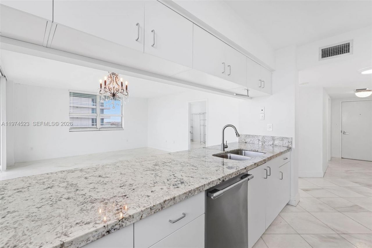 650 West Ave, Unit 1102, Miami Beach, FL 33139 Photo