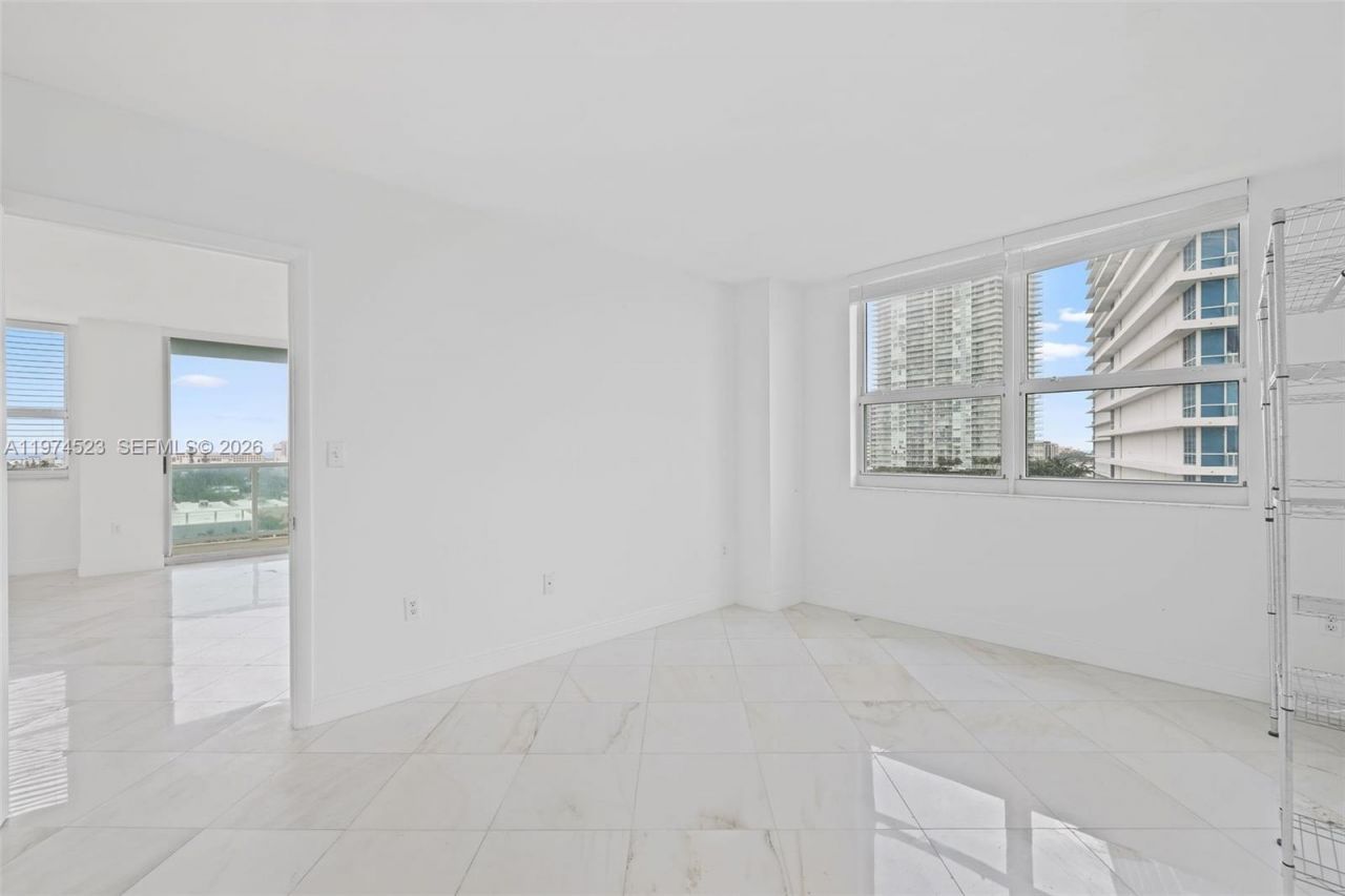 650 West Ave, Unit 1102, Miami Beach, FL 33139 Photo