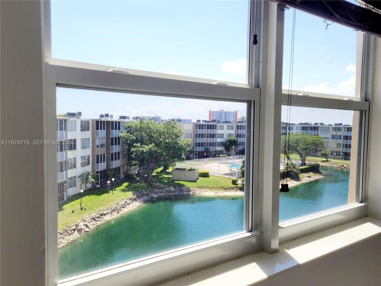 1700 NE 191st St , Unit 402, Miami, FL 33179 Photo