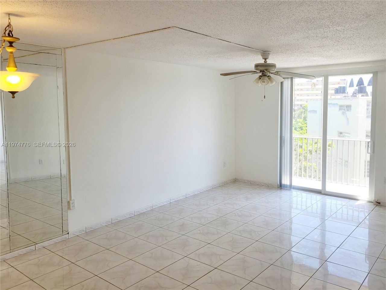 1700 NE 191st St , Unit 402, Miami, FL 33179 Photo