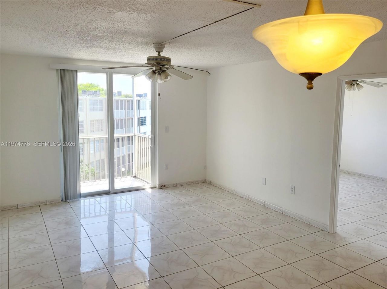 1700 NE 191st St , Unit 402, Miami, FL 33179 Photo