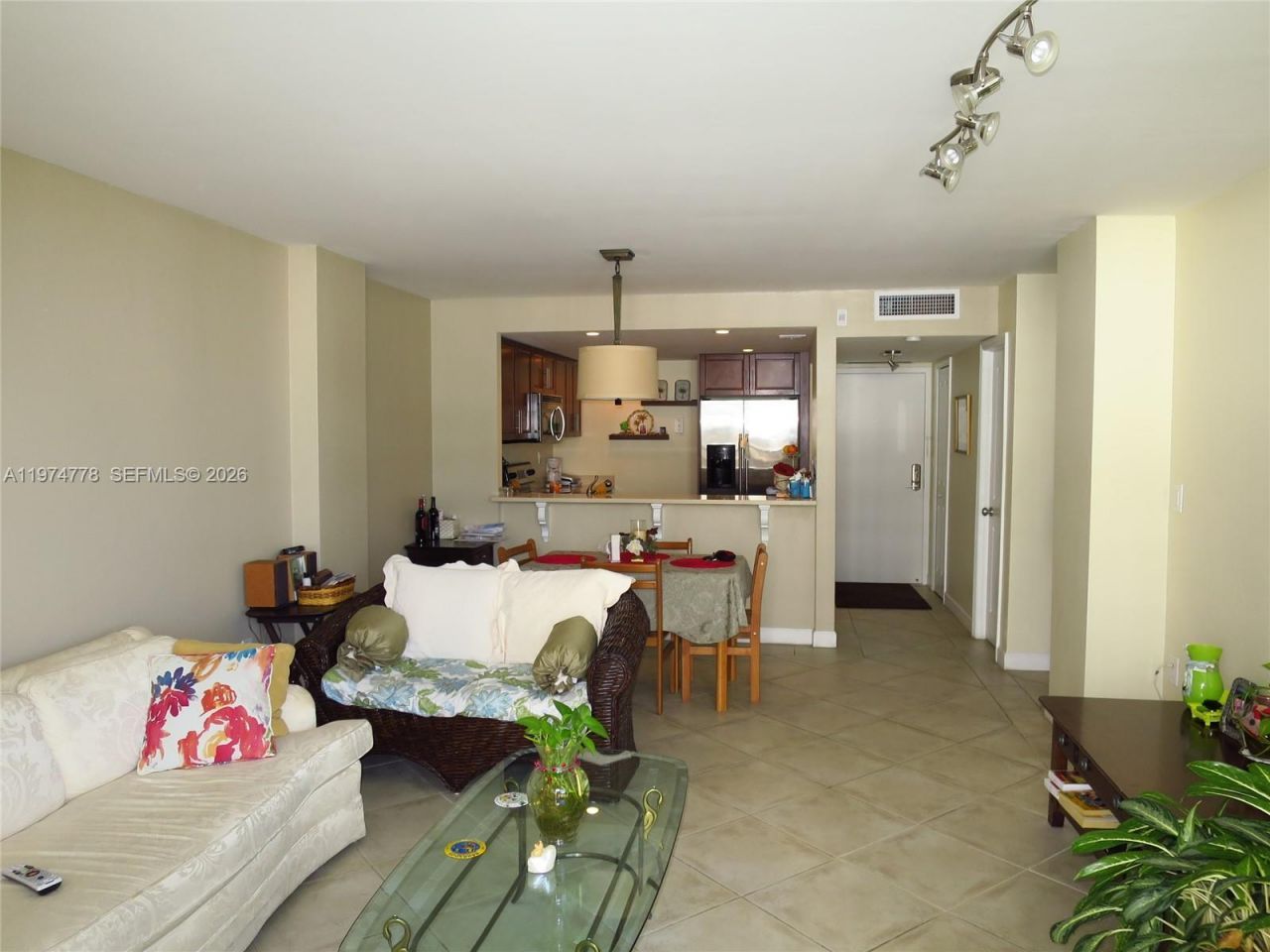 600 NE 36th St , Unit 619, Miami, FL 33137 Photo