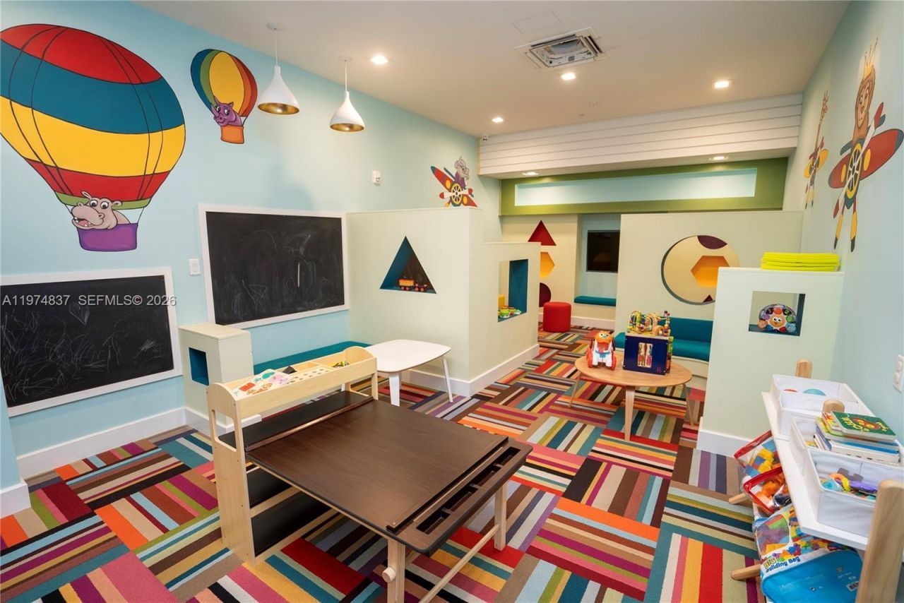 4700 NW 84th Ave , Unit 16, Doral, FL 33166 Photo