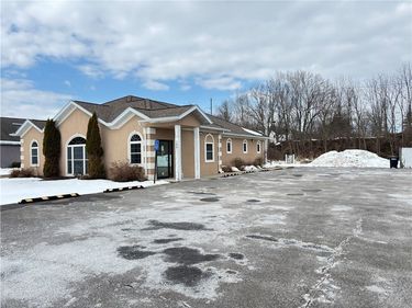 165 W Shore Boulevard, Newark, NY 14513