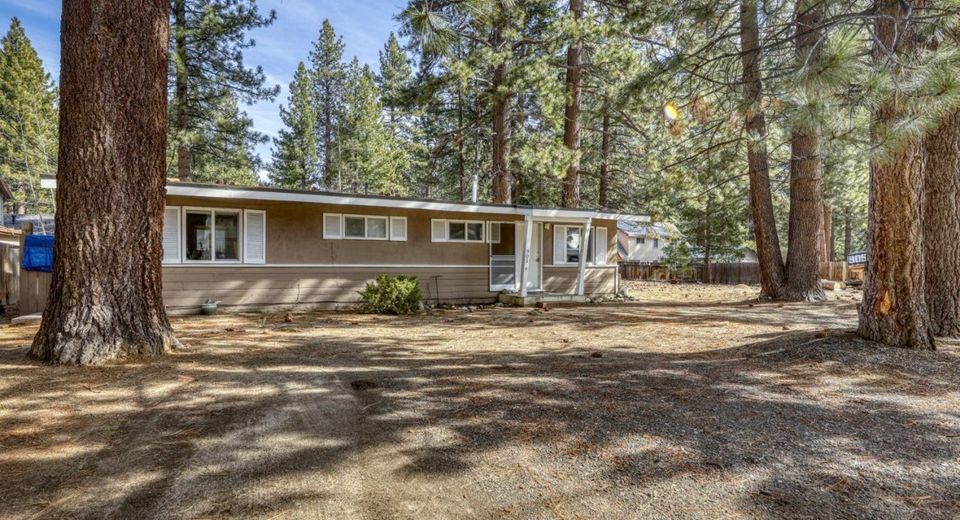 905 Lapham Drive, South Lake Tahoe, CA 96150 Photo