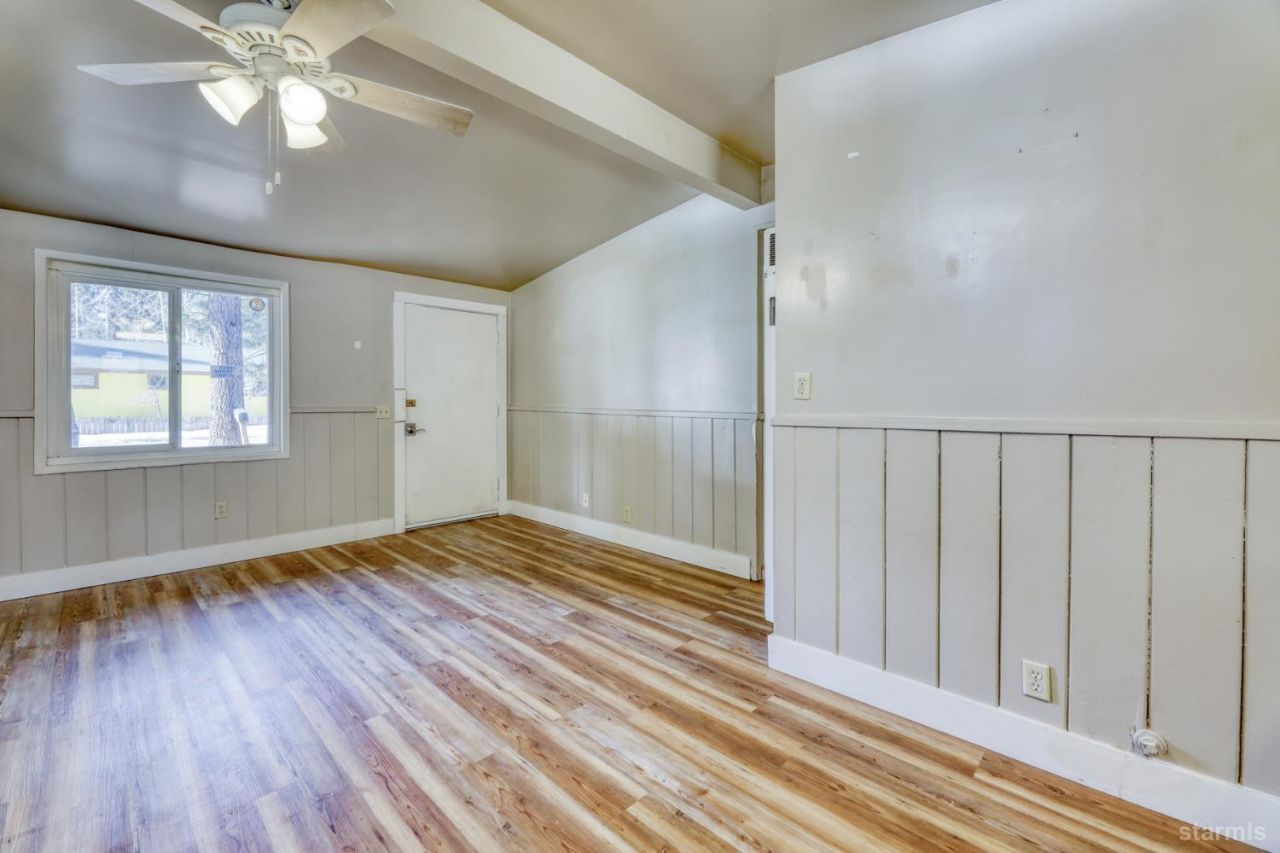 905 Lapham Drive, South Lake Tahoe, CA 96150 Photo