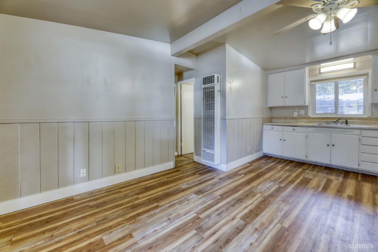 905 Lapham Drive, South Lake Tahoe, CA 96150 Photo