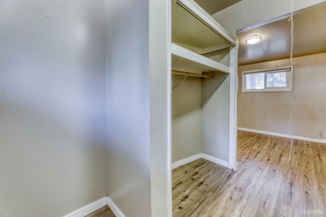 905 Lapham Drive, South Lake Tahoe, CA 96150 Photo