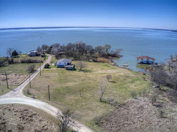 3892 Thunder Point Drive, Lone Oak, TX 75453