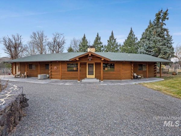 221 Willow, Hagerman, ID 83332