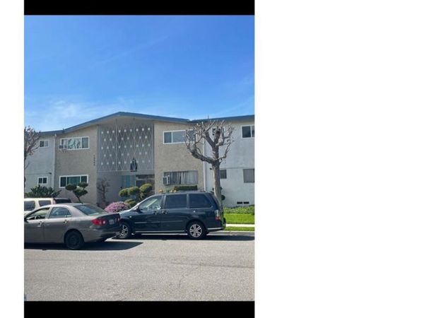 15549 S Budlong, Gardena, CA 90247