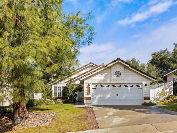 2478 Hialeah Ln, Alpine, CA 91901