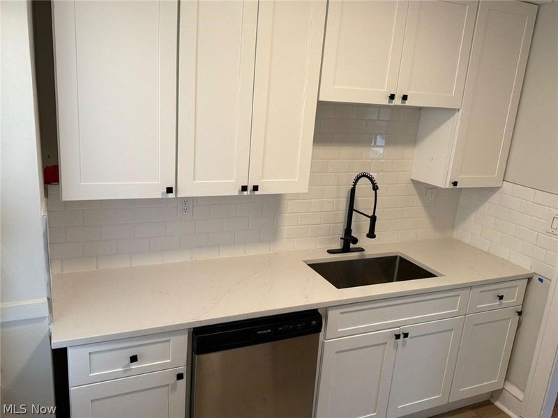 2374 Euclid Heights Boulevard , Cleveland, OH 44106 Photo 9