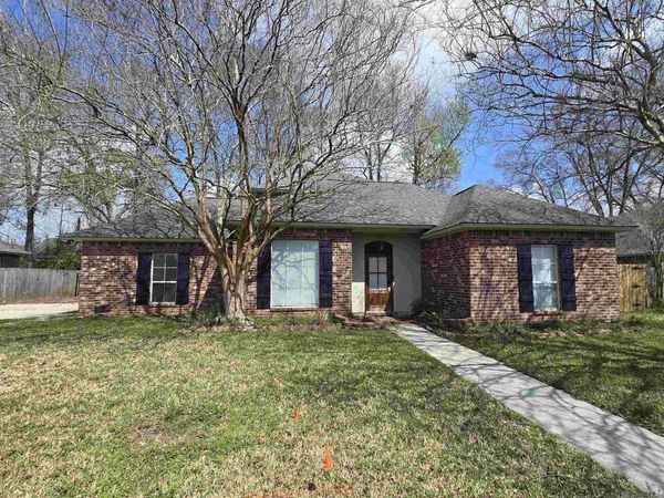 9235 Worthington Lake Ave, Baton Rouge, LA 70810