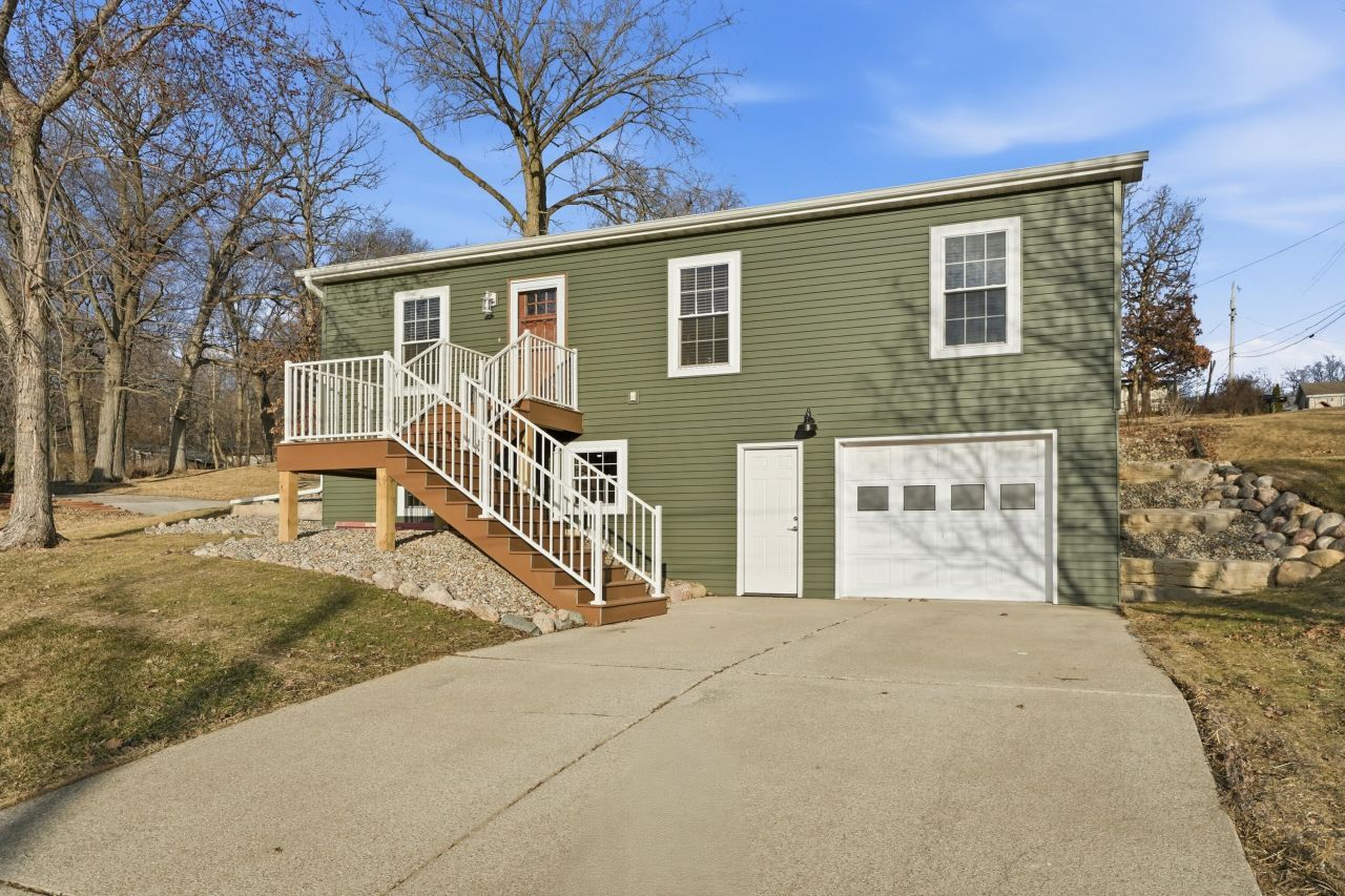 12817 Knight Street, Cedar Lake, IN 46303 Main Photo