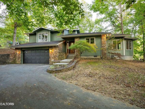 310 White Cap Lane, Pigeon Forge, TN 37863