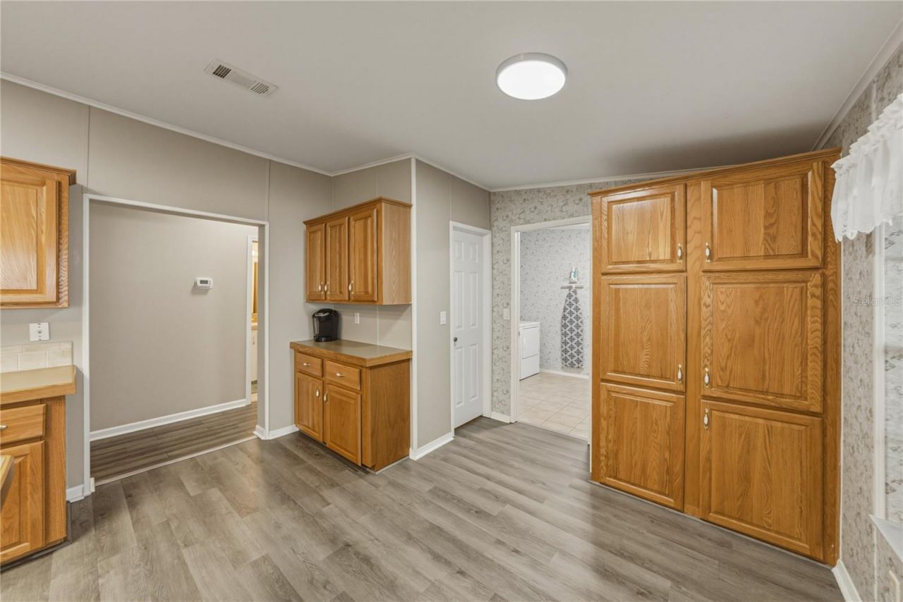 37410 Neukom Avenue, Zephyrhills, FL 33541 Photo