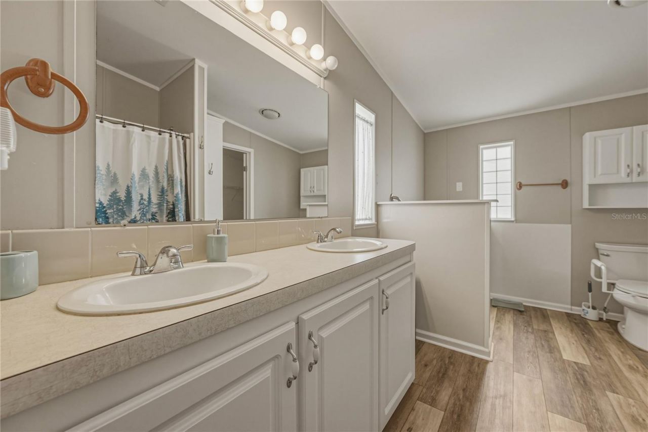 37410 Neukom Avenue, Zephyrhills, FL 33541 Photo