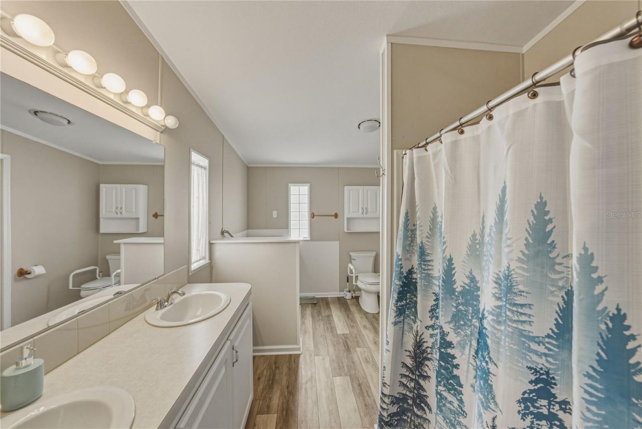 37410 Neukom Avenue, Zephyrhills, FL 33541 Photo