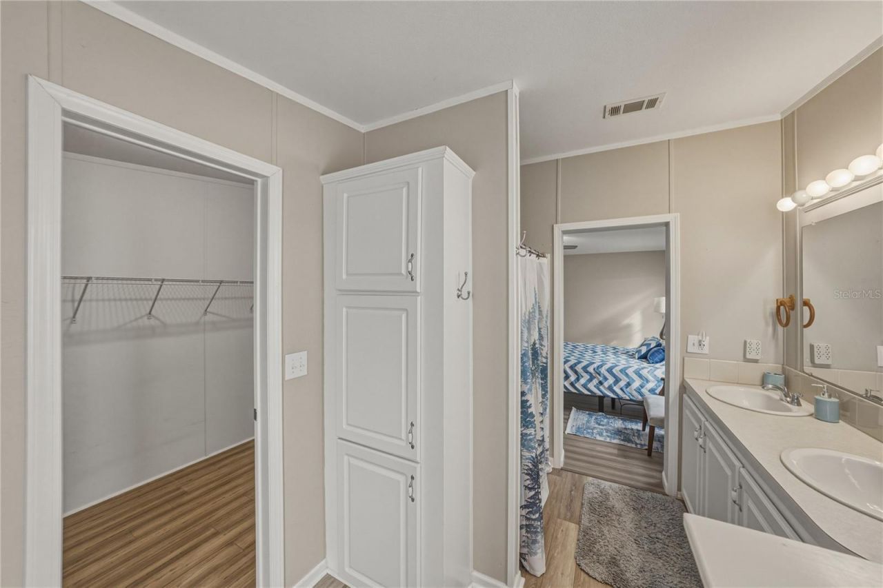 37410 Neukom Avenue, Zephyrhills, FL 33541 Photo