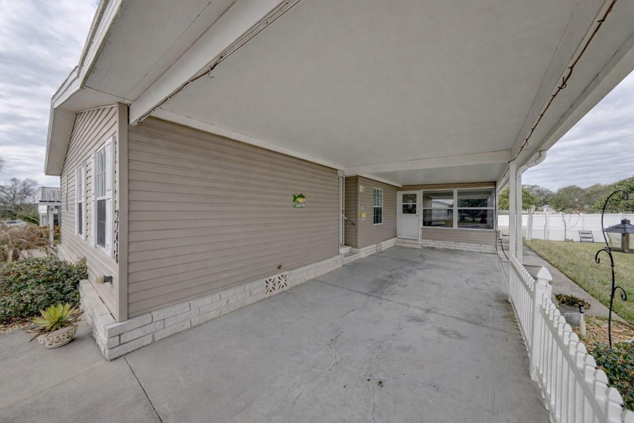 37410 Neukom Avenue, Zephyrhills, FL 33541 Photo