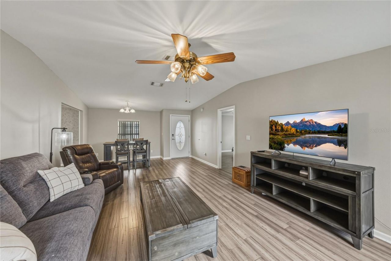 37410 Neukom Avenue, Zephyrhills, FL 33541 Photo