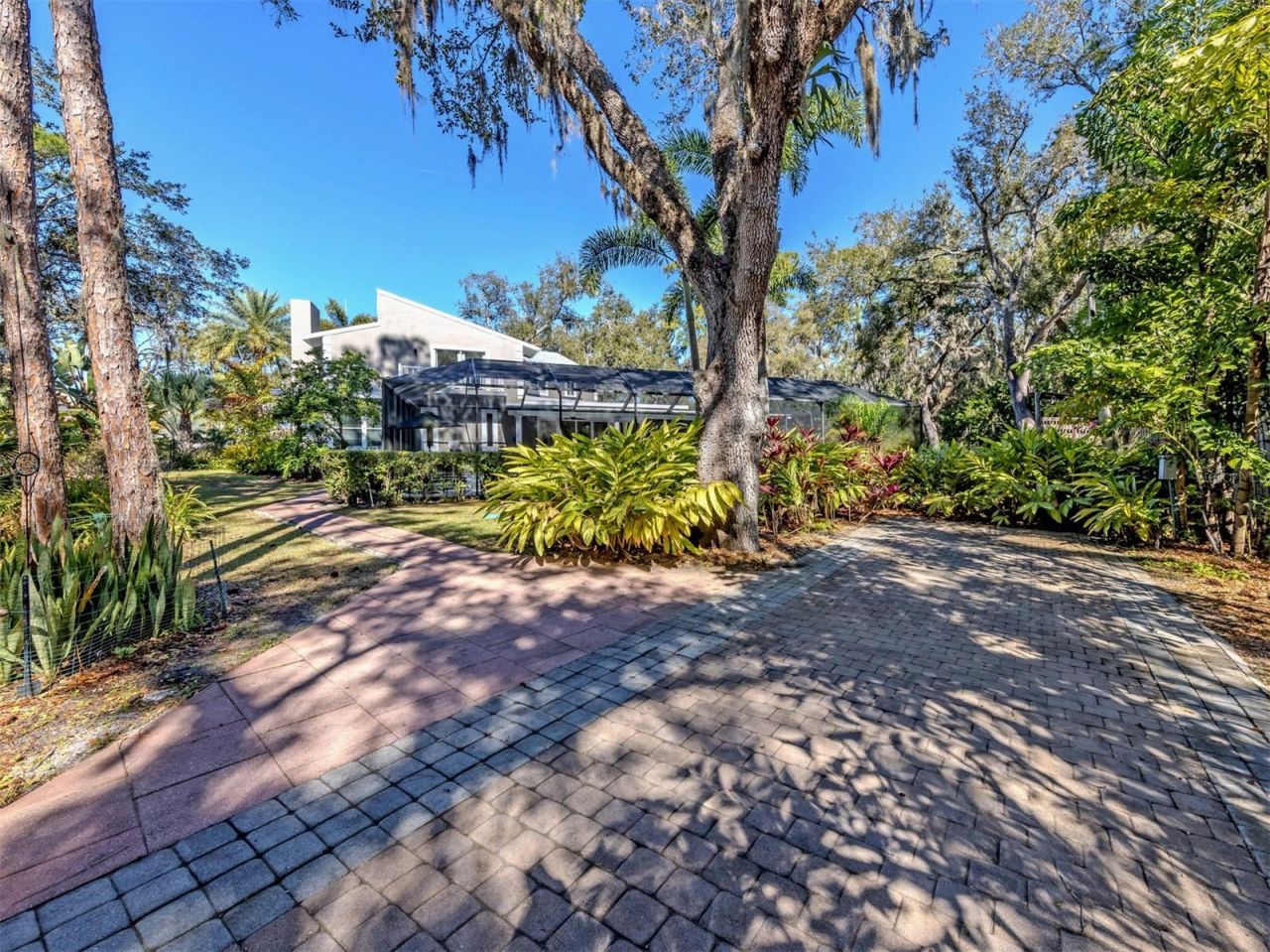 4710 Hidden Forest Lane, Sarasota, FL 34235 Photo