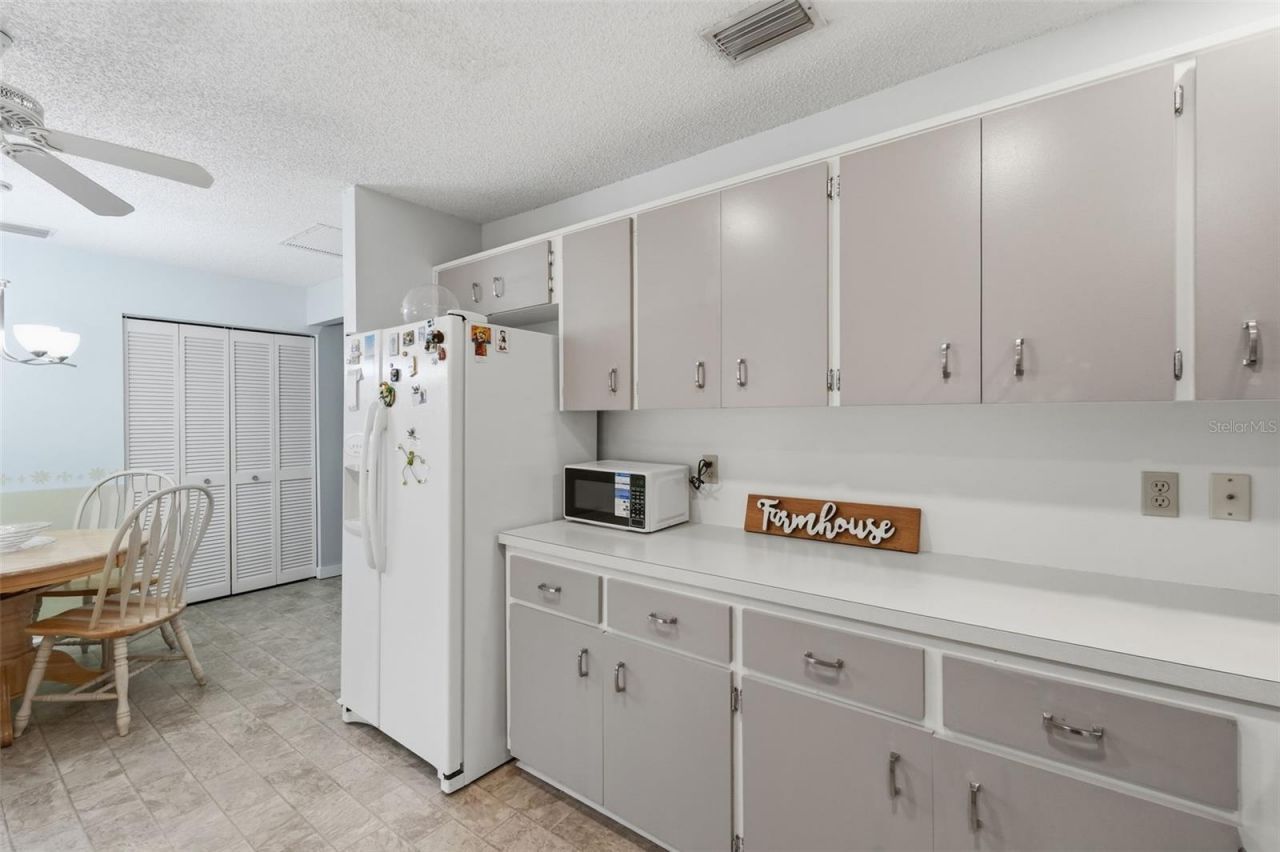 8556 SW 90th Lane , Unit F, Ocala, FL 34481 Photo