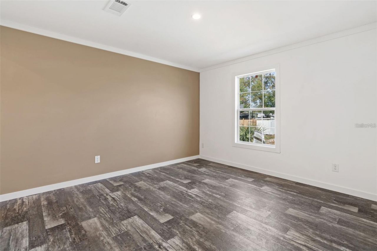 5234 Yellow Pine Street N, Saint Petersburg, FL 33709 Photo