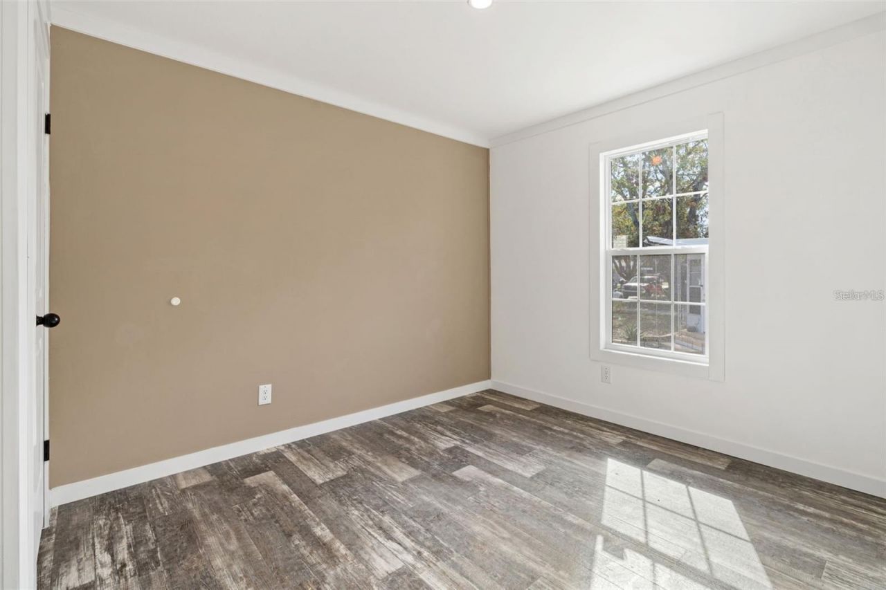 5234 Yellow Pine Street N, Saint Petersburg, FL 33709 Photo