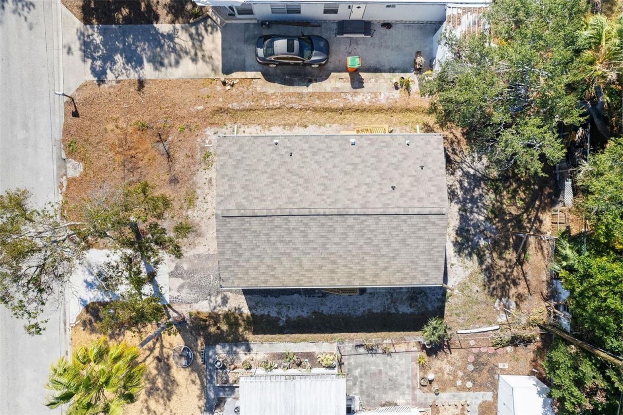 5234 Yellow Pine Street N, Saint Petersburg, FL 33709 Photo