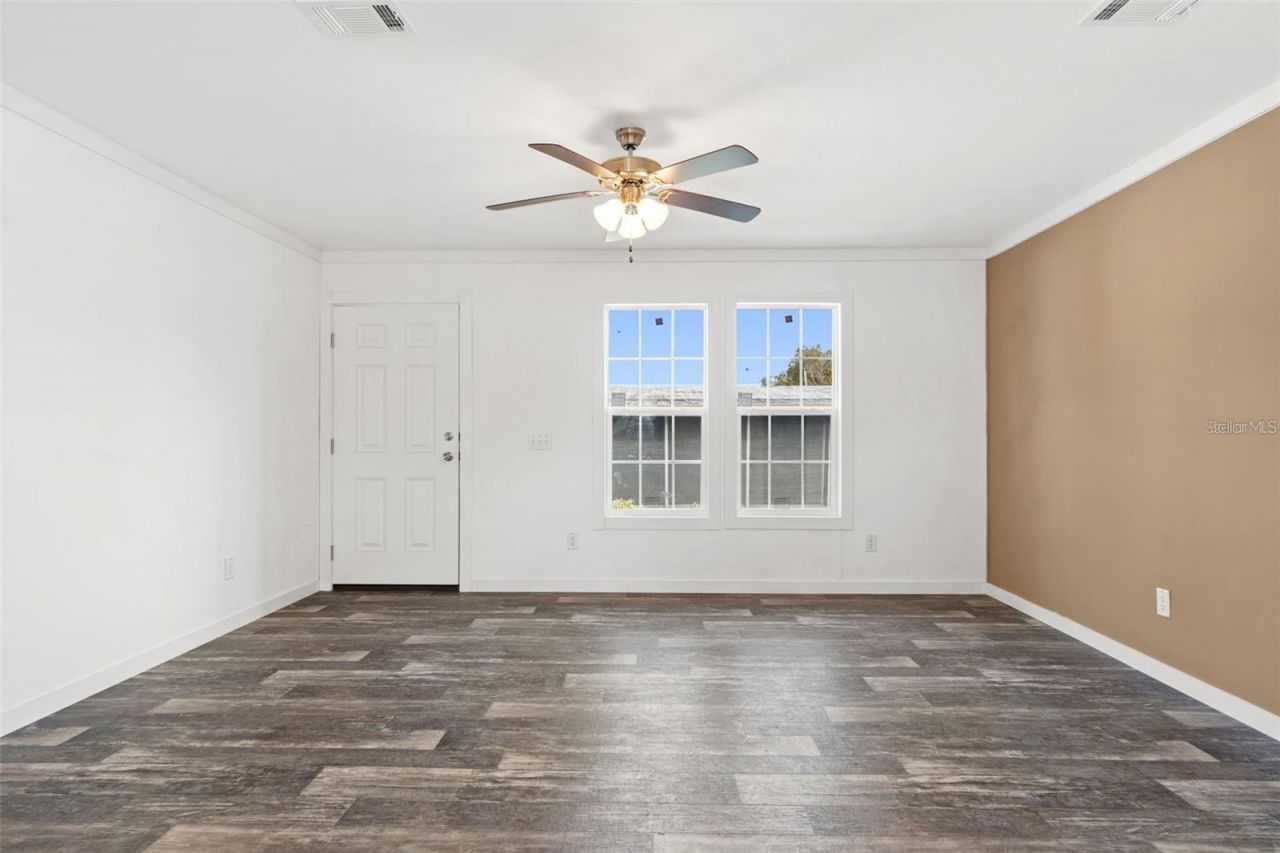 5234 Yellow Pine Street N, Saint Petersburg, FL 33709 Photo