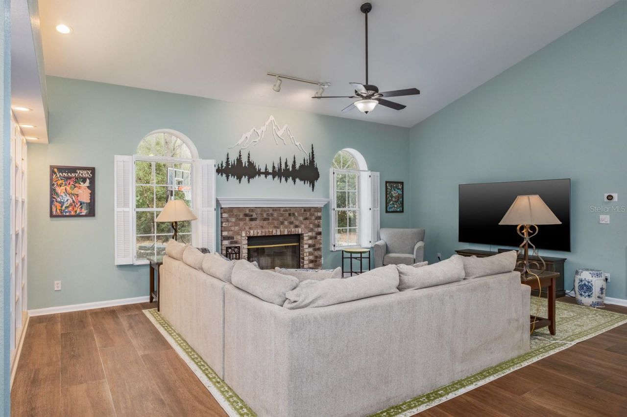 110 Woodglen Court, Oldsmar, FL 34677 Photo