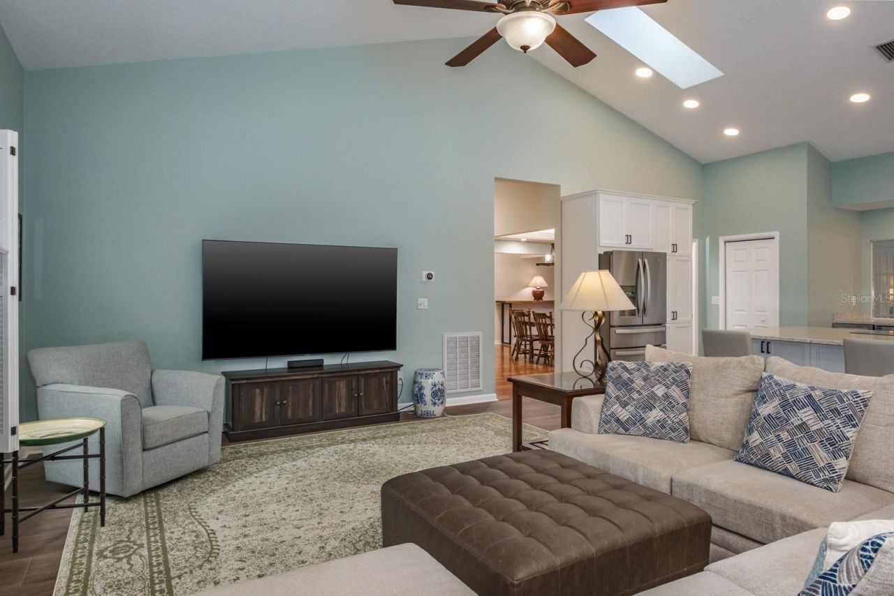 110 Woodglen Court, Oldsmar, FL 34677 Photo