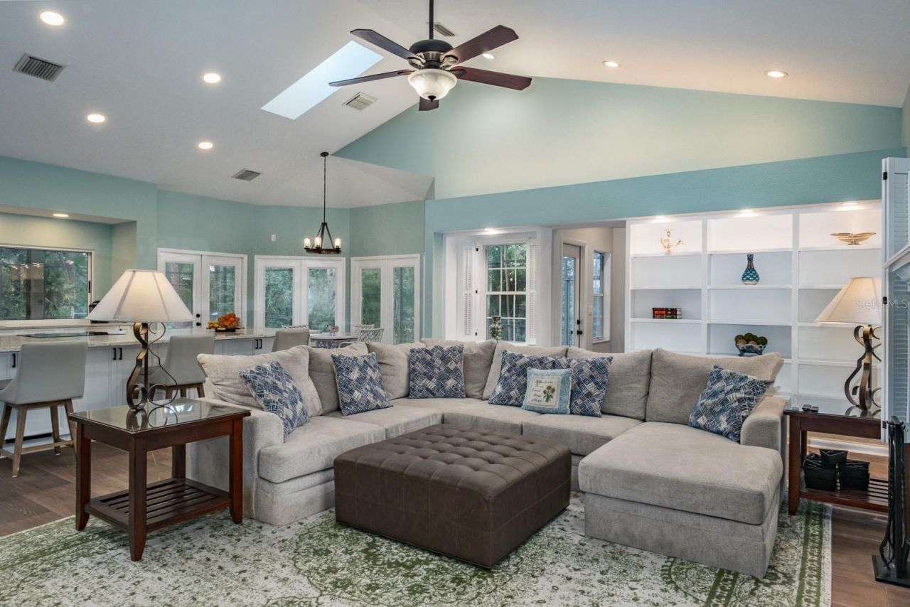 110 Woodglen Court, Oldsmar, FL 34677 Photo