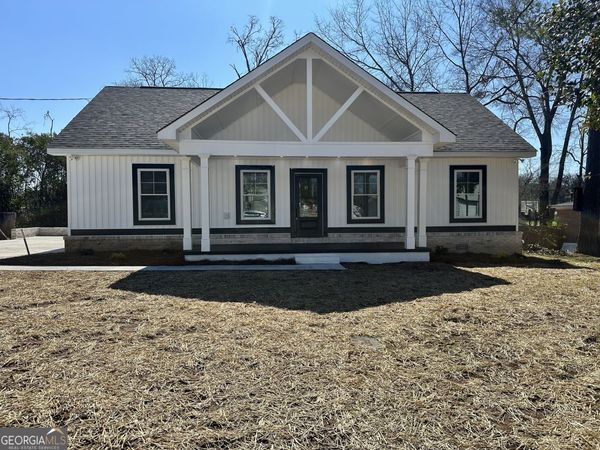 130 W Hall Street, Milledgeville, GA 31061