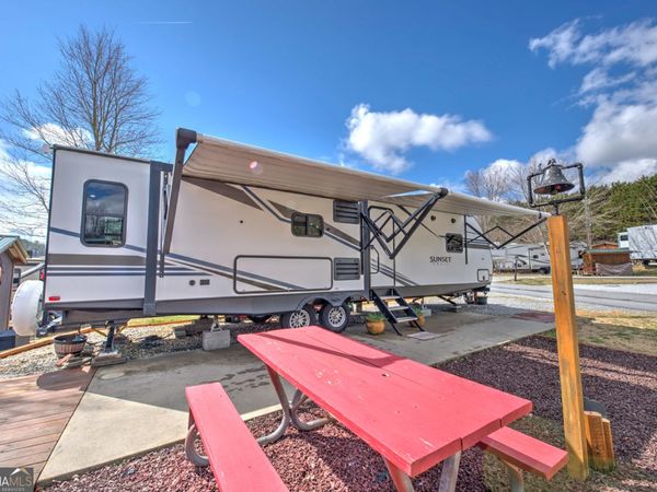 46 Holiday Rambler Lane, Dillard, GA 30537