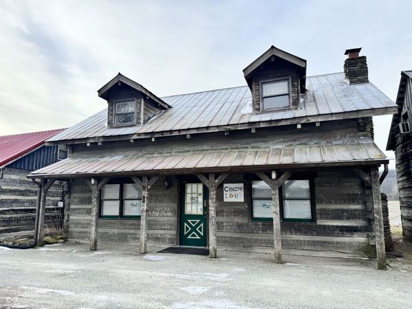 55 Duck Creek Crossing, Metamora, IN 47030