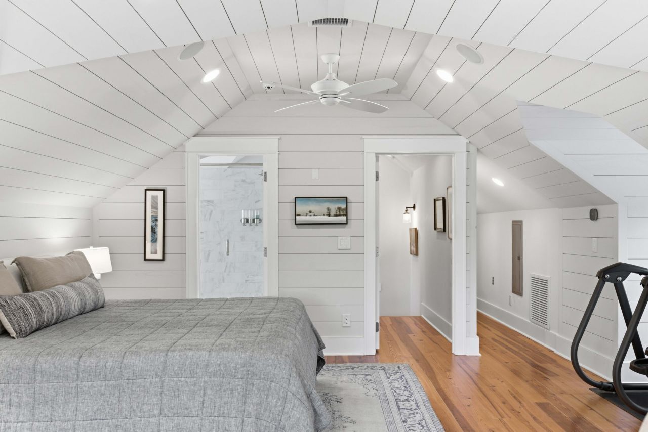 64 Lenwood Boulevard Photo 18