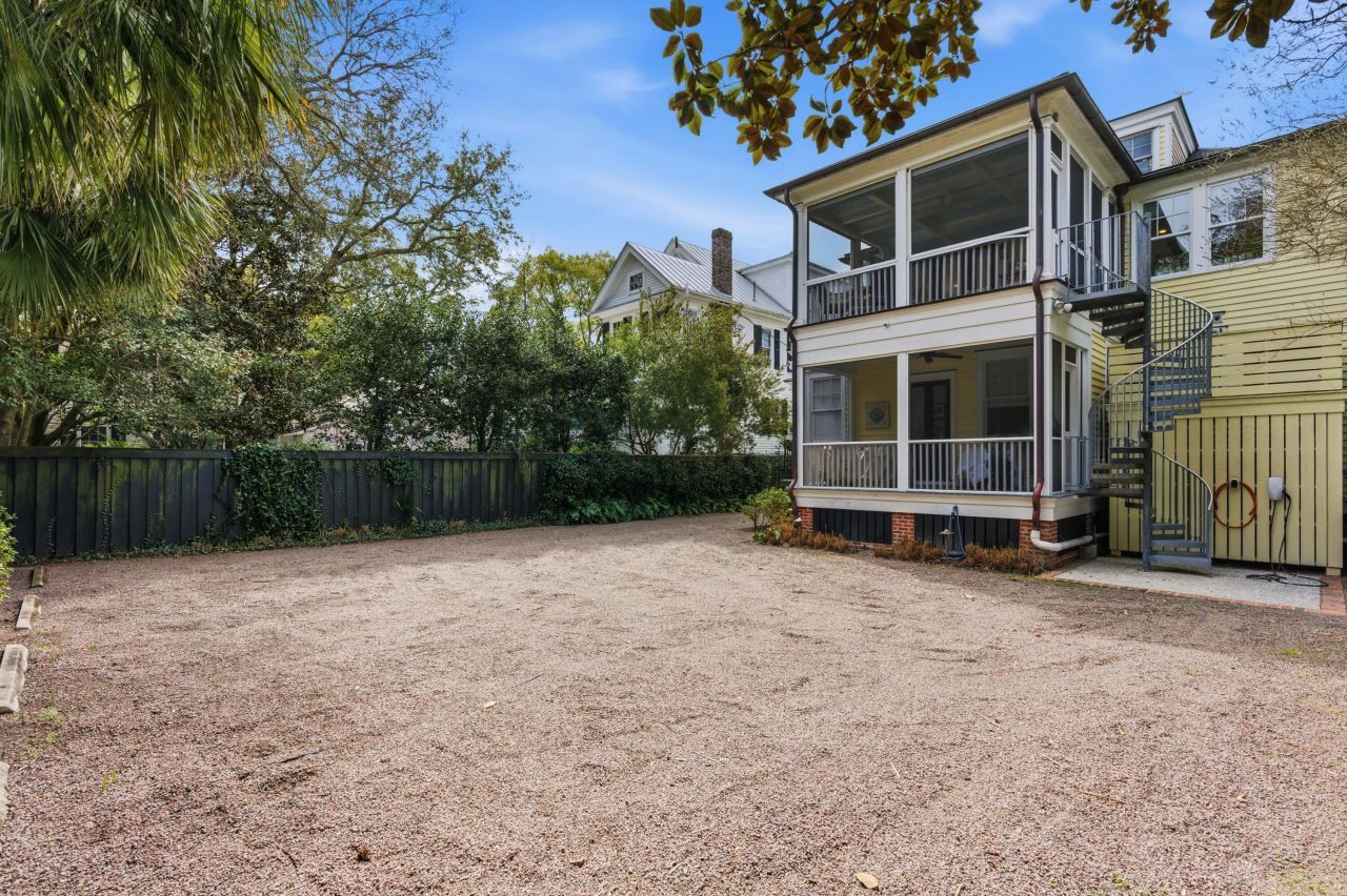 64 Lenwood Boulevard Photo 33