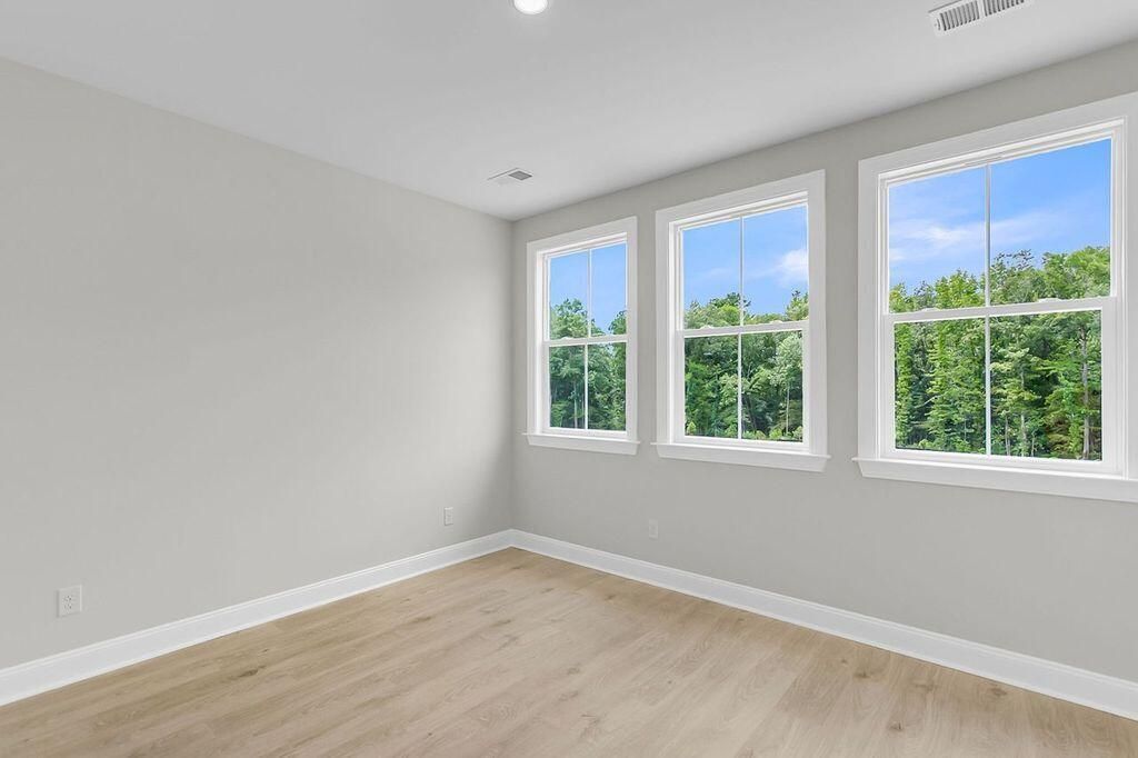 7367 Longtown Drive Photo 32