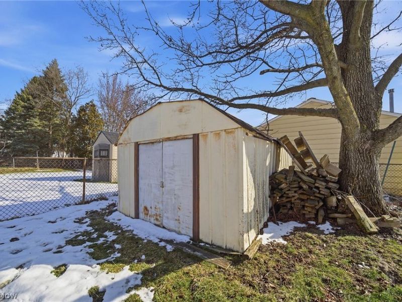 9185 Milford Drive , Northfield, OH 44067 Photo 22