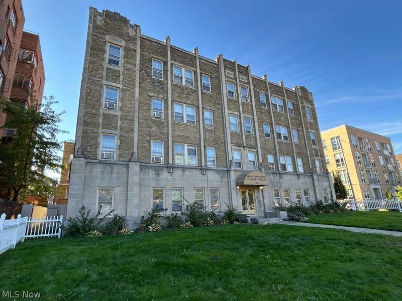 2374 Euclid Heights Boulevard, Cleveland Heights, OH 44106 Photo 1