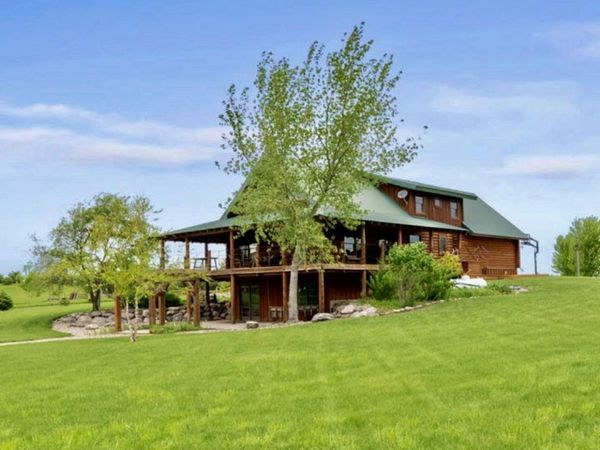 45773 252nd St, Humboldt, SD 57035