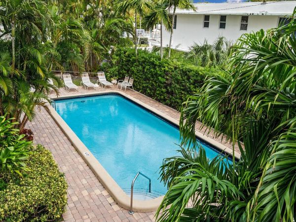 720 Orton Avenue, Unit 206, Fort Lauderdale, FL 33304